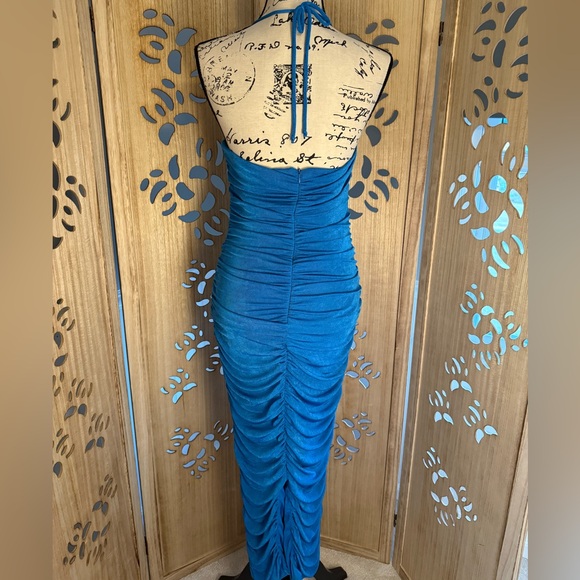 Slinky Bodycon Stretchy Cut Out Ruched Halter Dress - Picture 3 of 3